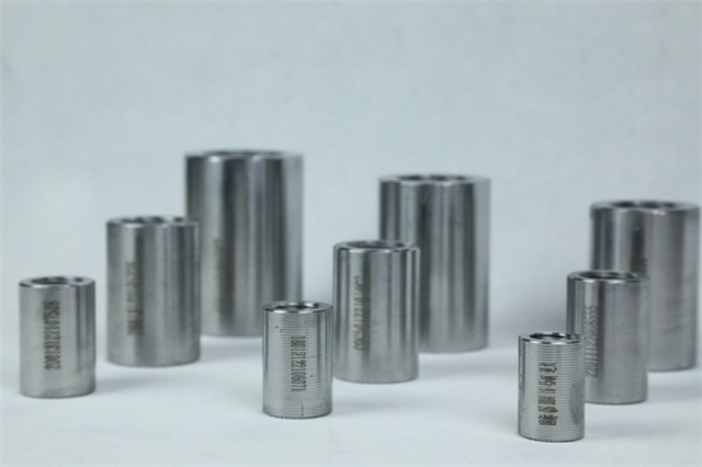 金平<font style='color:red'>直螺纹</font>钢筋套筒厂家